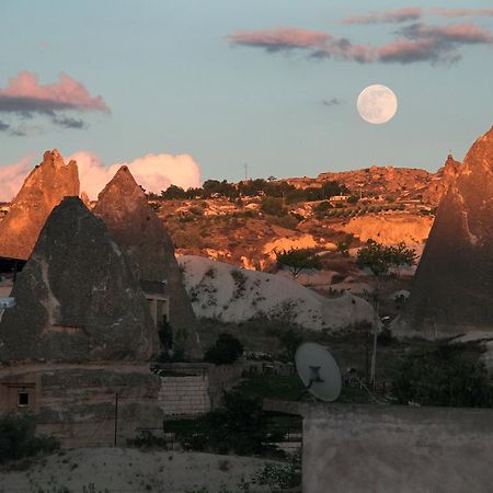Bed and Breakfast Happydocia Göreme Exterior foto