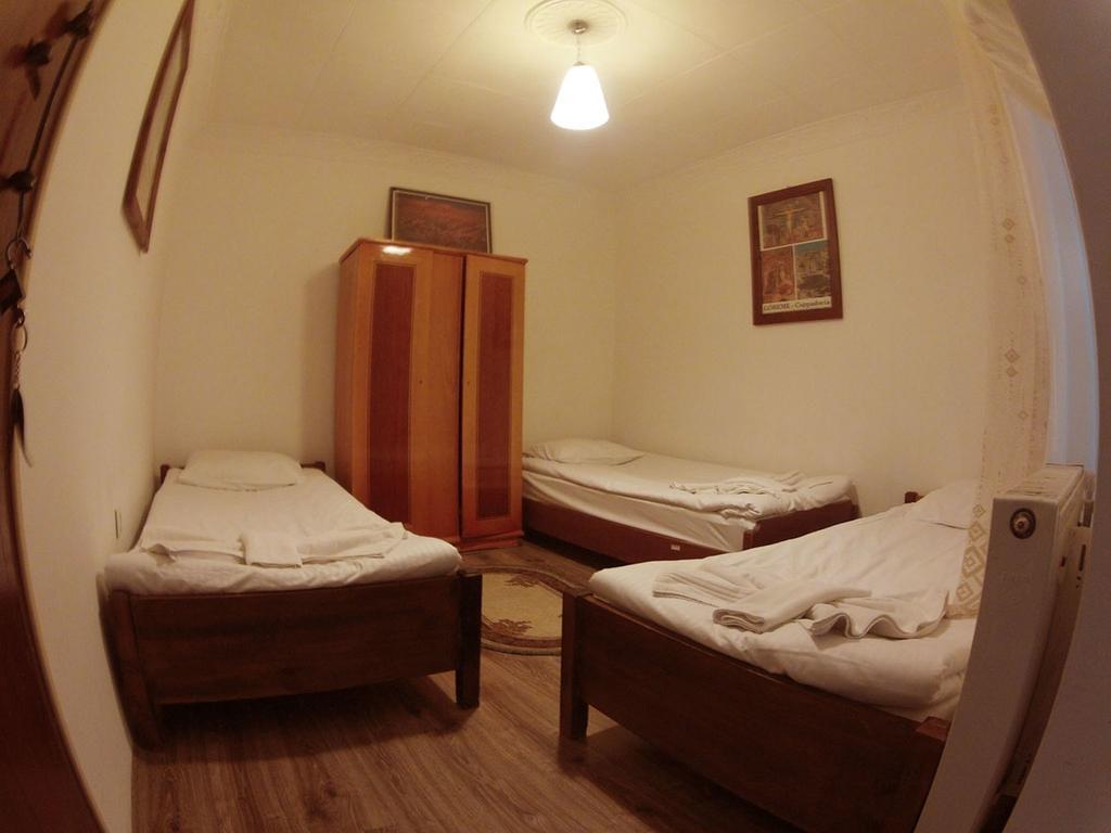 Bed and Breakfast Happydocia Göreme Exterior foto