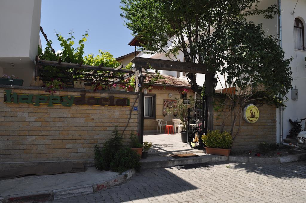 Bed and Breakfast Happydocia Göreme Exterior foto